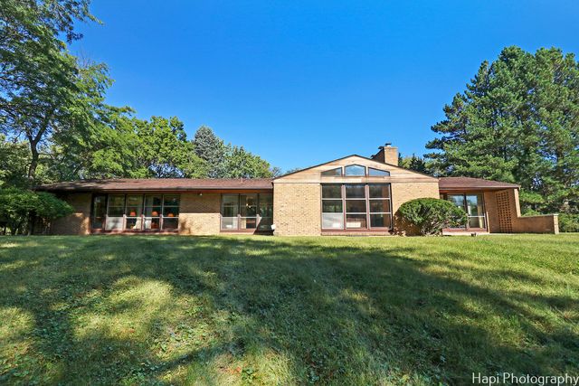 80 Meadow Hill Road, Barrington Hills, IL 60010