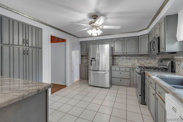 4585 S Buffalo Street, Orchard Park, NY 14127