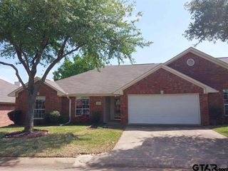 5401 #2101 Hollytree Drive, Tyler, TX 75703