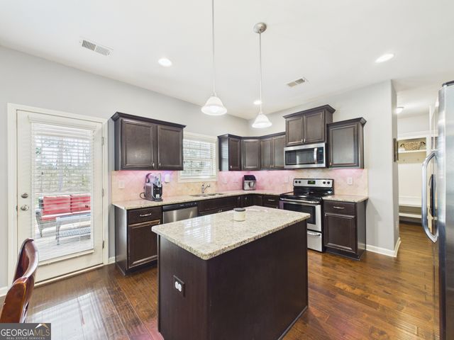 783 Sweetbay Parkway, Hamilton, GA 31811