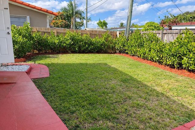 11333 SW 7th Ter ., Sweetwater, FL 33174