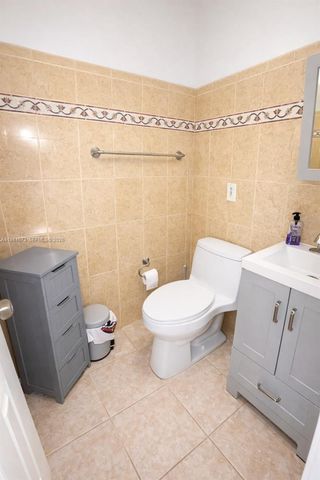 11333 SW 7th Ter ., Sweetwater, FL 33174