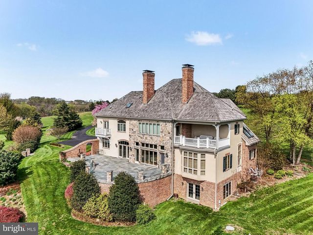2020 KNIGHTS VIEW RD, Wrightsville, PA 17368