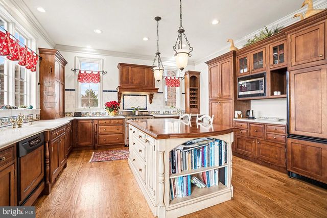 2020 KNIGHTS VIEW RD, Wrightsville, PA 17368