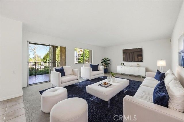 3243 San Amadeo 1F, Laguna Woods, CA 92637