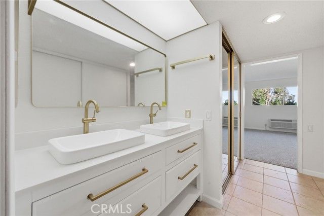 3243 San Amadeo 1F, Laguna Woods, CA 92637