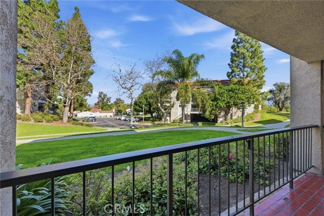 3243 San Amadeo 1F, Laguna Woods, CA 92637