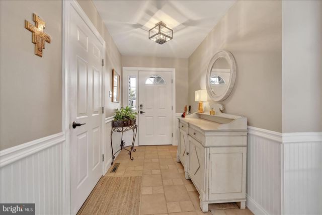 120 COVENTRY LN, Reading, PA 19610