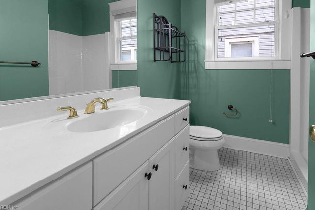 40 Webster AVE, Portsmouth, VA 23704