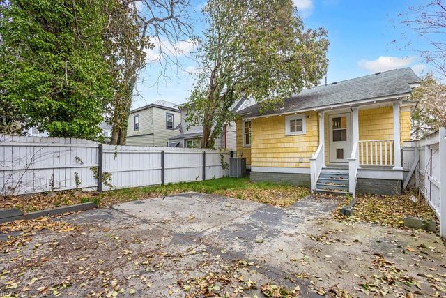 40 Webster AVE, Portsmouth, VA 23704