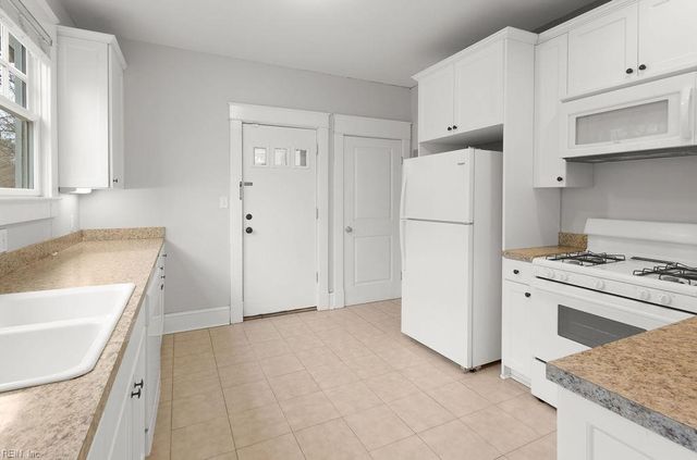 40 Webster AVE, Portsmouth, VA 23704