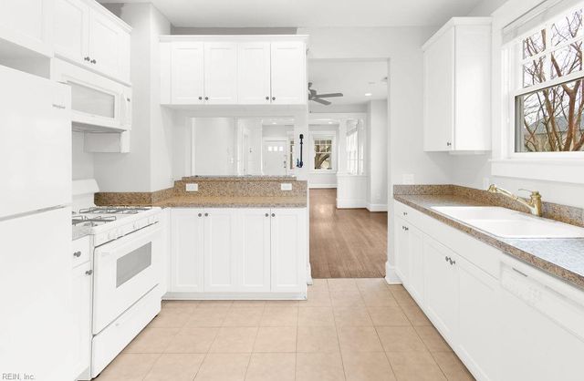 40 Webster AVE, Portsmouth, VA 23704