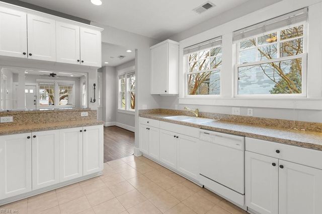 40 Webster AVE, Portsmouth, VA 23704