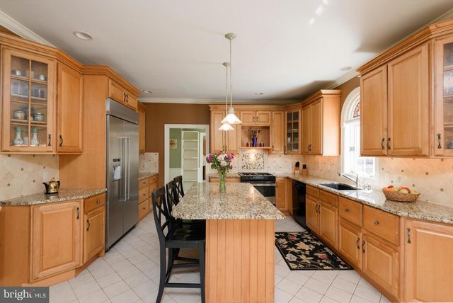 1198 CARRIE LN, West Chester, PA 19382