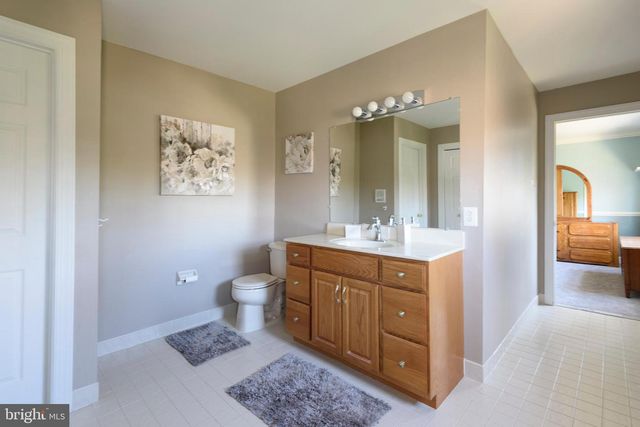 1198 CARRIE LN, West Chester, PA 19382