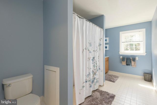 1198 CARRIE LN, West Chester, PA 19382