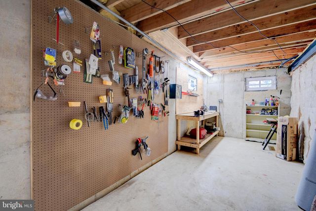 1198 CARRIE LN, West Chester, PA 19382