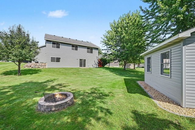 1374 Waters Way, Watertown, MN 55388