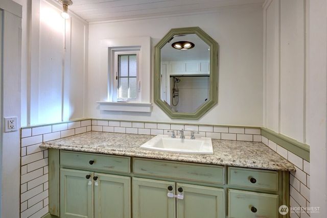 4506 Pacific Way, Seaview, WA 98644