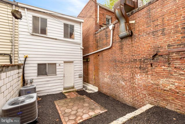 1102 K ST SE, Washington, DC 20003