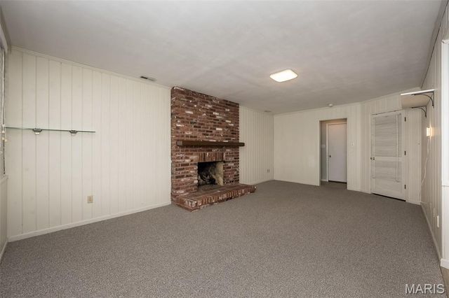2237 Ole Castle Court, Chesterfield, MO 63017