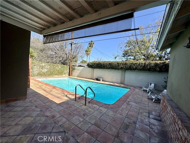 6552 Aqueduct Avenue, Van Nuys (los Angeles), CA 91406