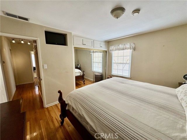 6552 Aqueduct Avenue, Van Nuys (los Angeles), CA 91406