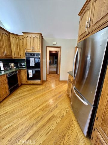 6552 Aqueduct Avenue, Van Nuys (los Angeles), CA 91406