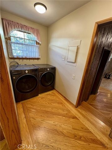 6552 Aqueduct Avenue, Van Nuys (los Angeles), CA 91406