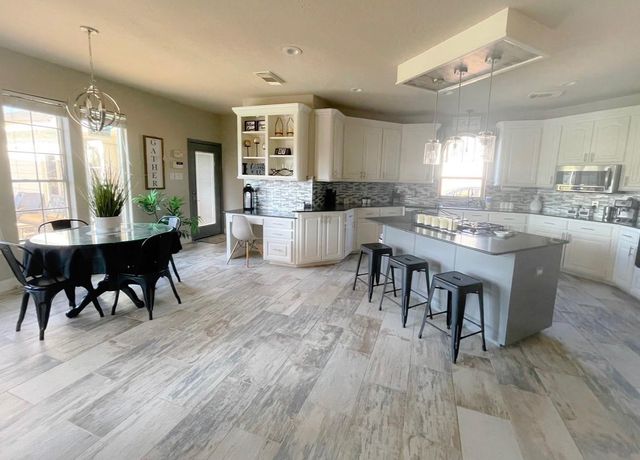 2006 Pebble Lane, Friendswood, TX 77546