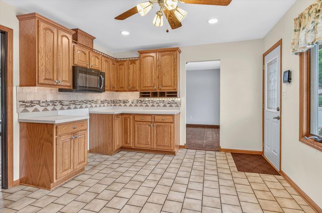 9838 Redbud Road, Munster, IN 46321