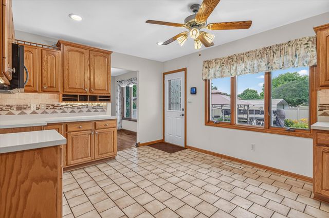 9838 Redbud Road, Munster, IN 46321