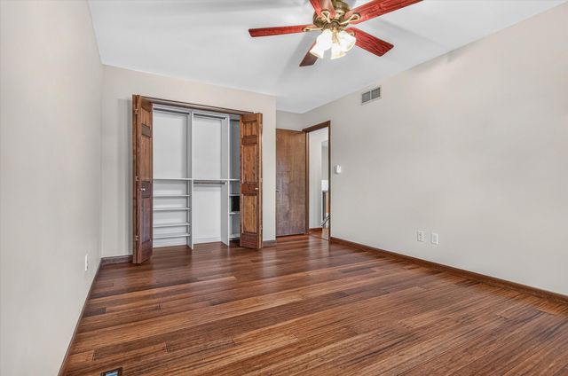 9838 Redbud Road, Munster, IN 46321
