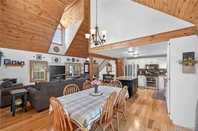 7101 Ives Road, Marcy, NY 13403