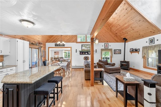 7101 Ives Road, Marcy, NY 13403