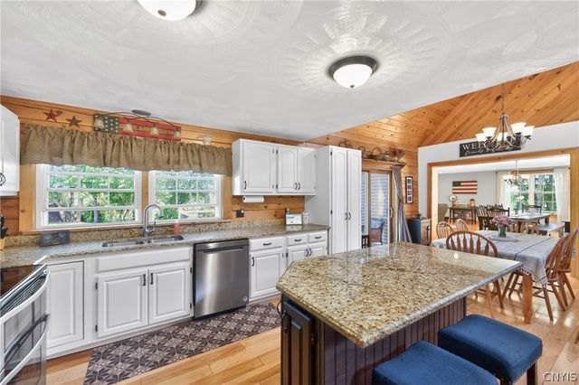 7101 Ives Road, Marcy, NY 13403