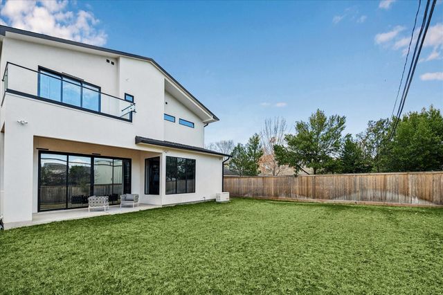 1730 Bayram Drive, Houston, TX 77055