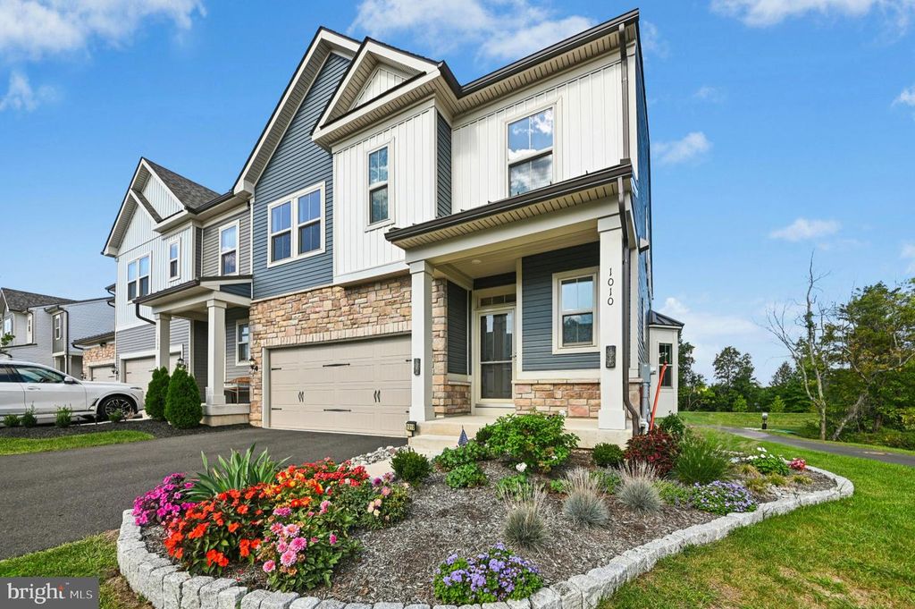 1010 MARQUIS LN, JAMISON, PA 18929 — exterior