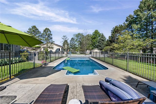 928 Old Way Drive, Webster, NY 14580
