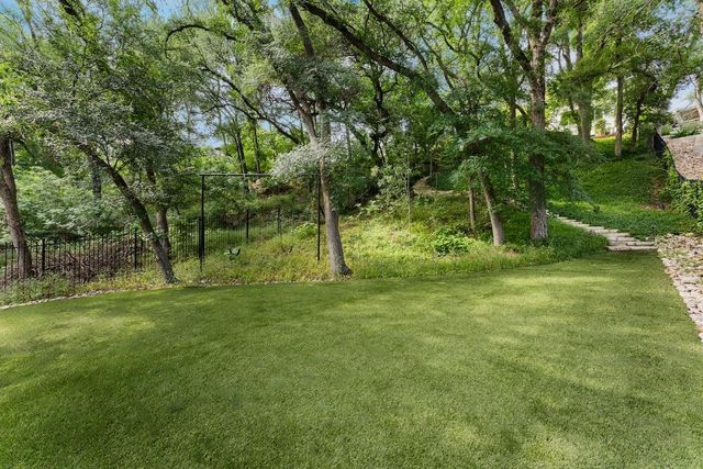 1015 Gaston Ave, Austin, TX 78703