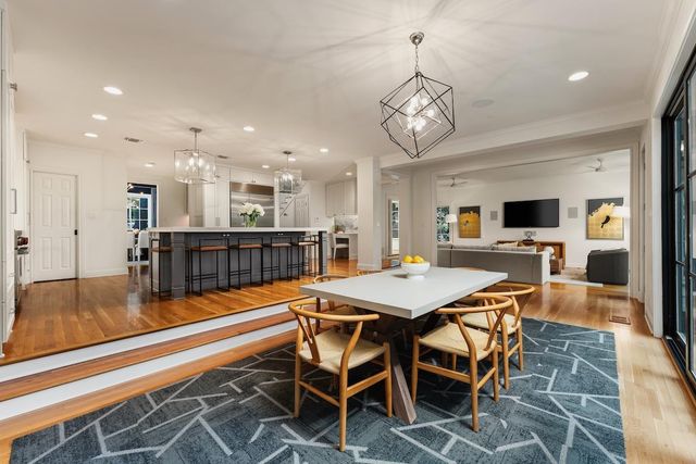 1015 Gaston Ave, Austin, TX 78703