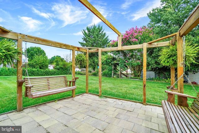 1926 CEDAR DR, Spring Grove, PA 17362