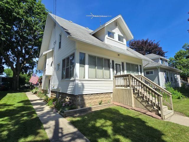 802 S Park Street, Owosso, MI 48867