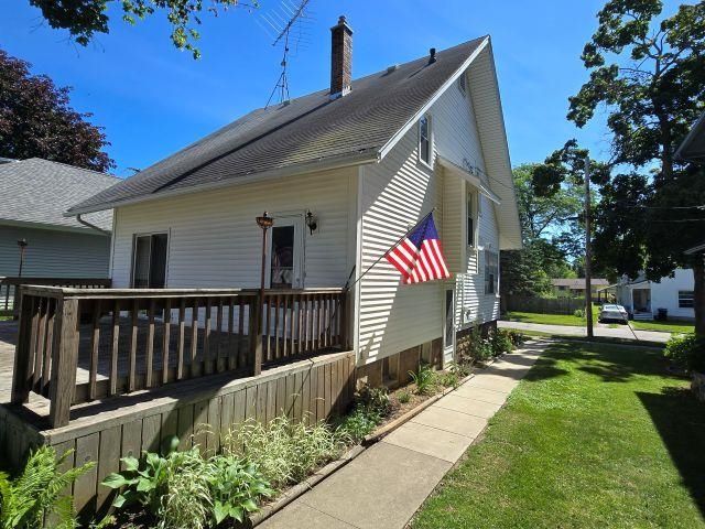 802 S Park Street, Owosso, MI 48867