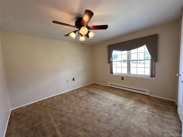 9 Guilford Court B, Ridge, NY 11961