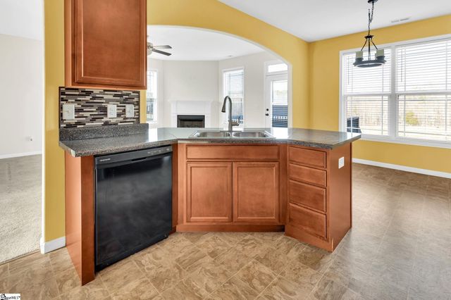 28 Oneal Farms Way, Piedmont, SC 29673