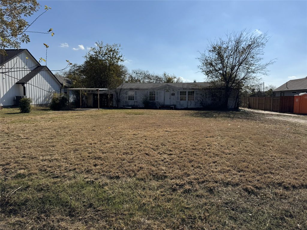 1658 Brookview Drive, Lancaster, TX 75146
