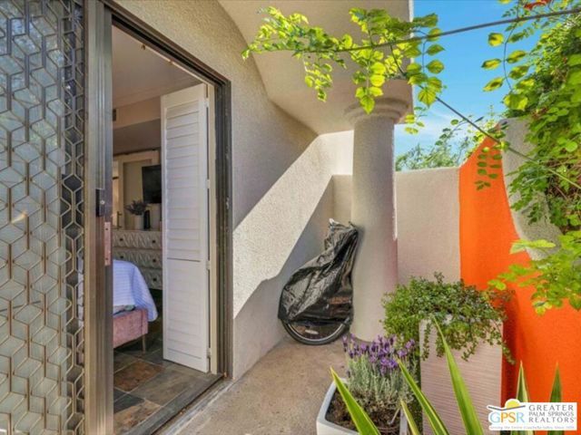 351 N Hermosa Drive 5D1, Palm Springs, CA 92262
