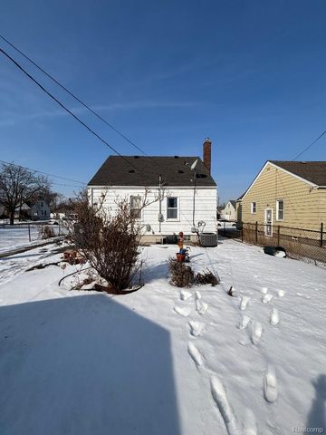 17370 Palmer Street, Melvindale, MI 48122