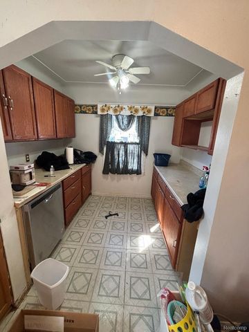 17370 Palmer Street, Melvindale, MI 48122